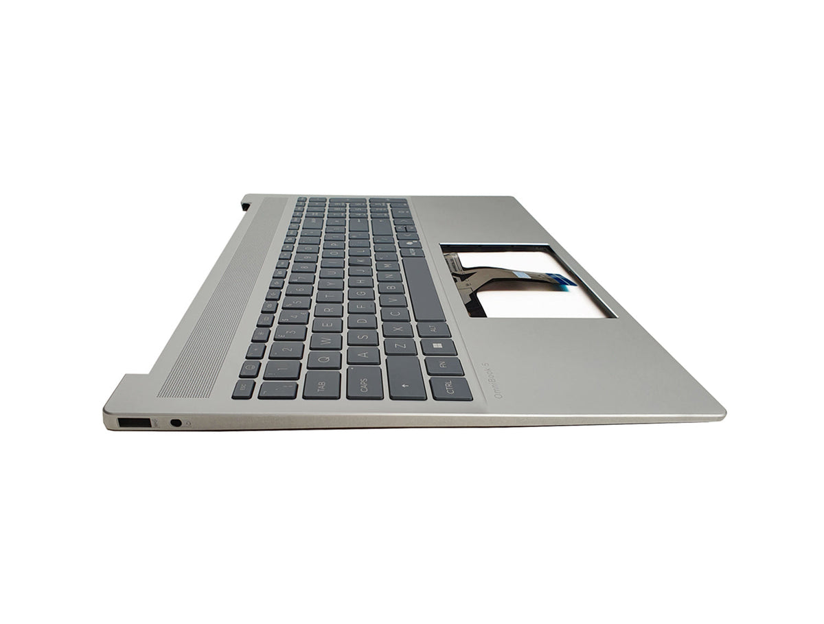 HP Pavilion 16-AG0000 silver palmrest with keyboard detail view